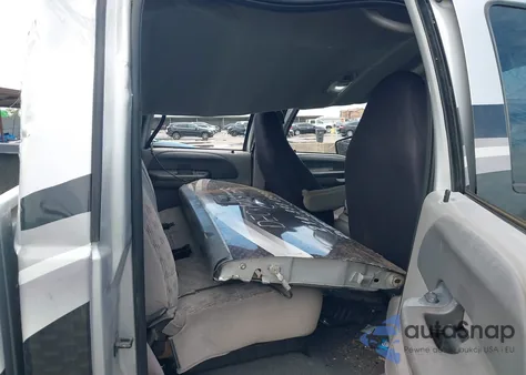 2000 Ford F-250 Lariat/Xl/Xlt from USA, damaged, VIN 1FTNW21F3YEC81695